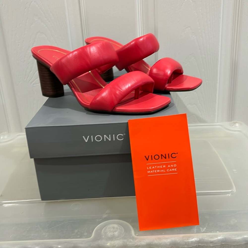 Vionic Red Mules with Wooden Heel